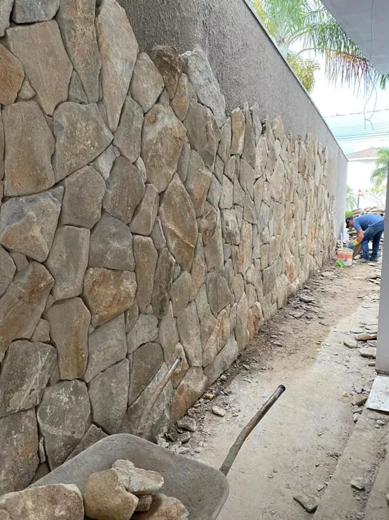 Pedra Natural Moledo Face Serrada - Revestimento - Imagem 2